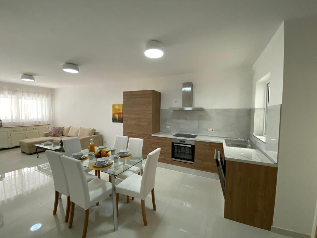 Sunshine Apartments Mellieha - Modern Three Bedroom Ground Floor Apartment With Yard Buitenkant foto